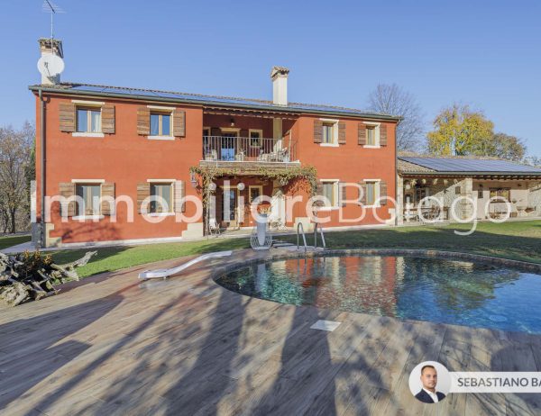 Dove lo Charme incontra la Natura: Splendido Casale sui Colli Asolani